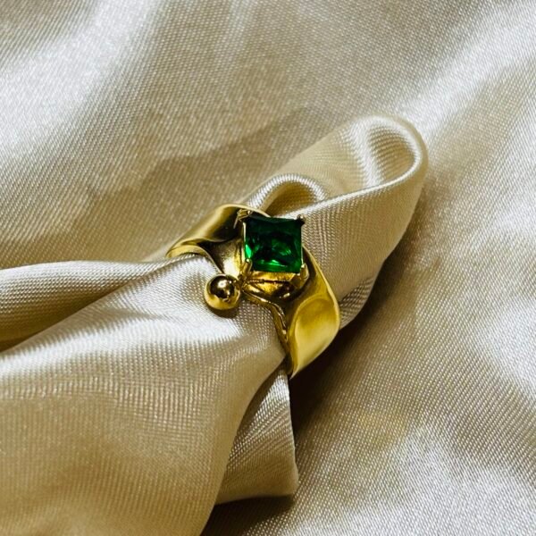 Anti Tarnish Green Stone Ring